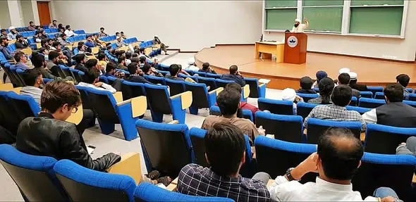 Soban Attari at LUMS, photo 2 of 5
